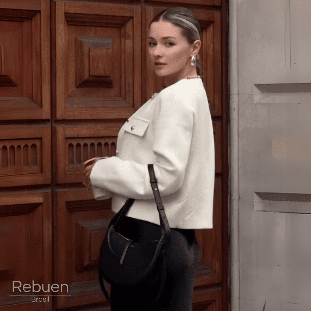 Blazer Feminino Giullia com Botões Elegantes e Caimento Alfaiatado