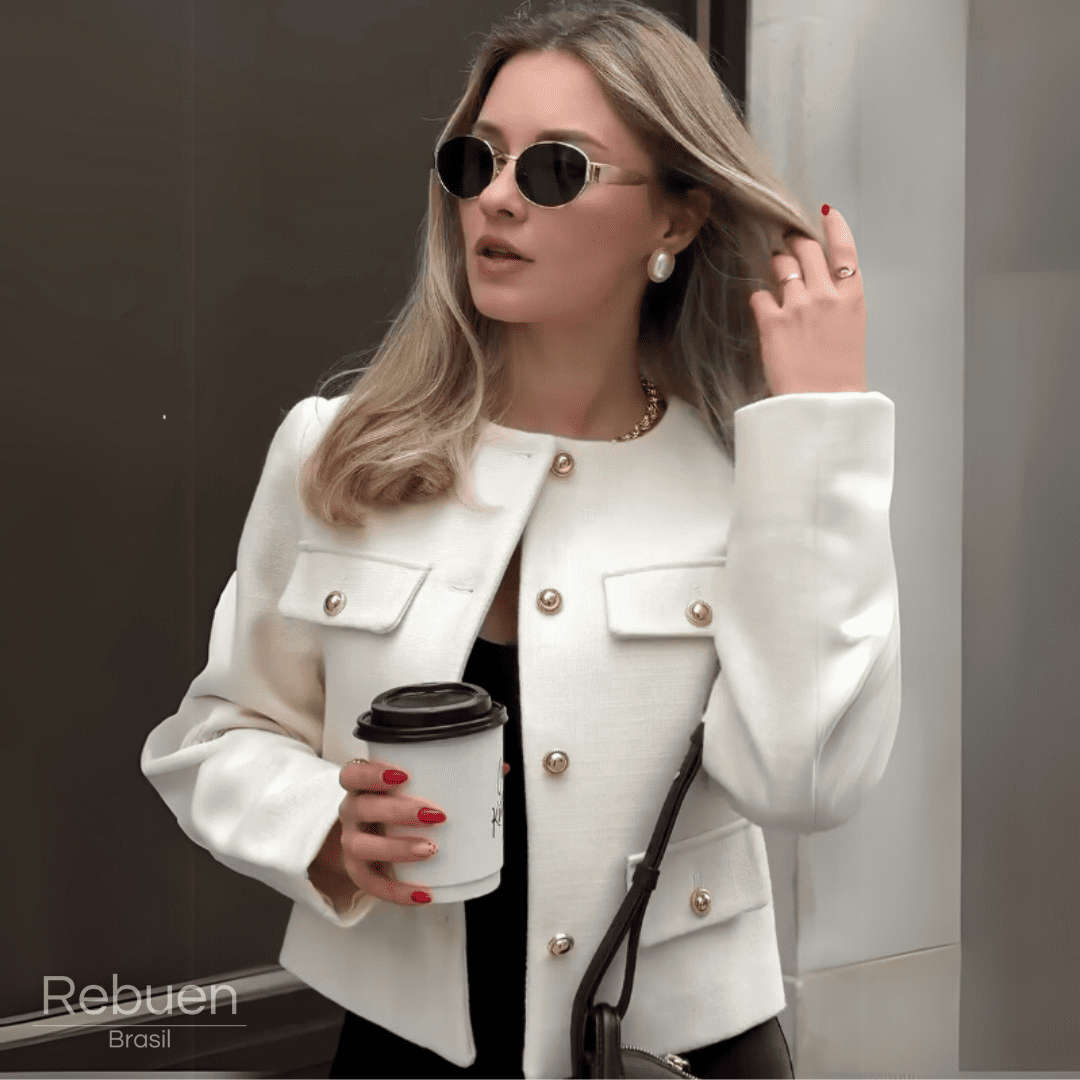 Blazer Feminino Giullia com Botões Elegantes e Caimento Alfaiatado
