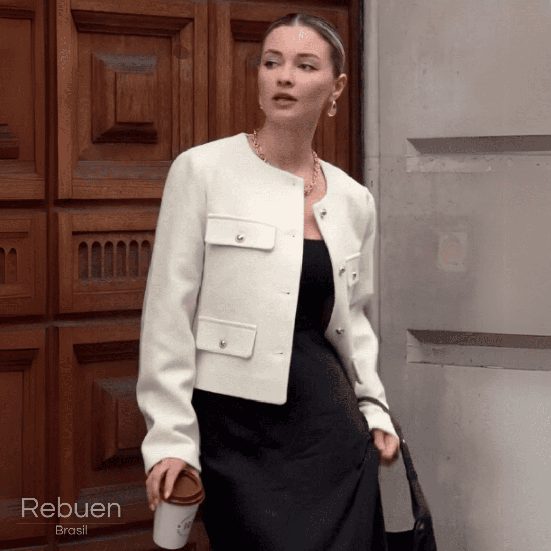 Blazer Feminino Giullia com Botões Elegantes e Caimento Alfaiatado