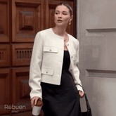 Blazer Feminino Giullia com Botões Elegantes e Caimento Alfaiatado