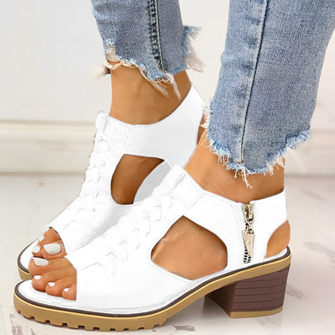Elegantes sandálias femininas com design peep toe