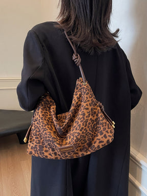 Bolso grande de camurça