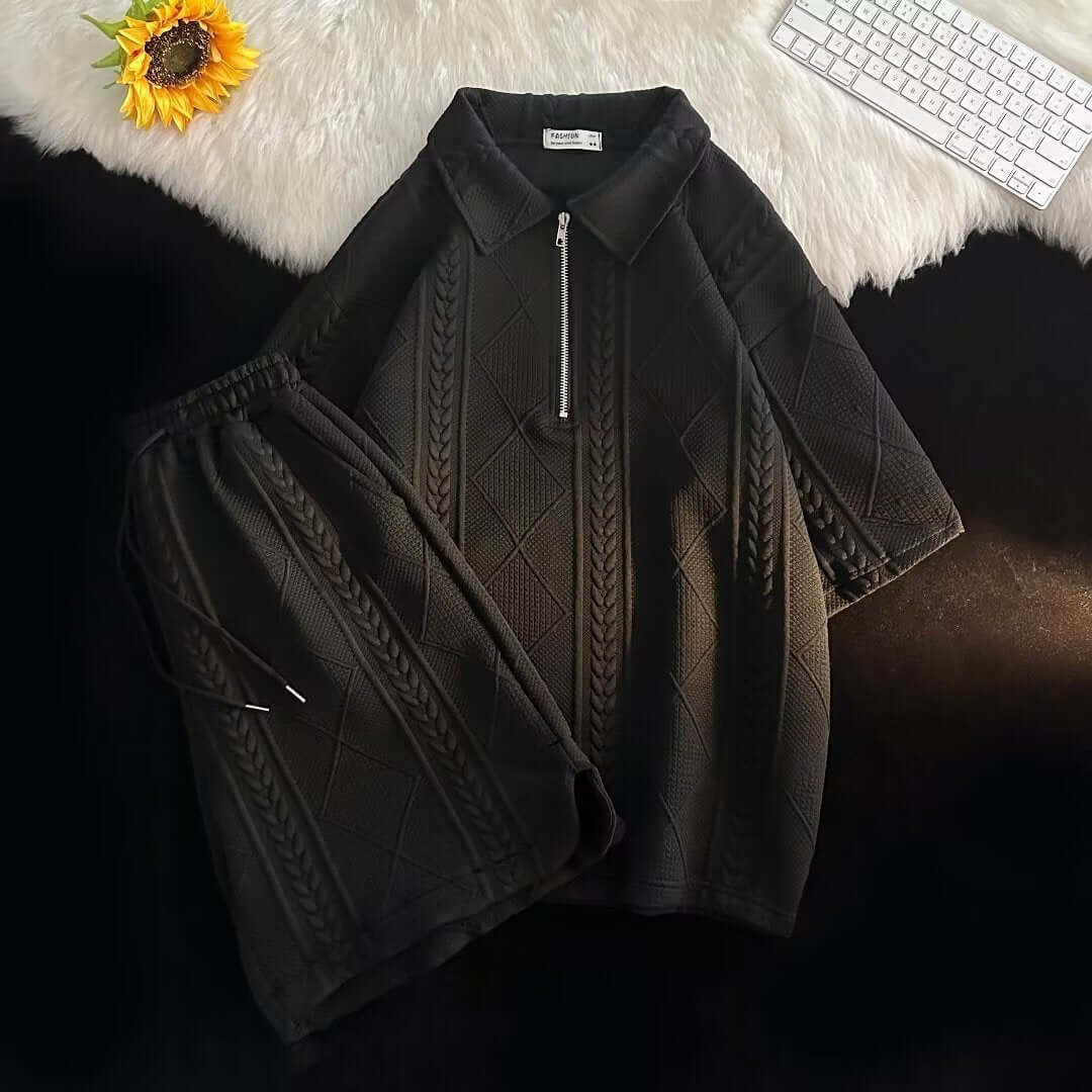 Traje de homem de corte solto e manga curta