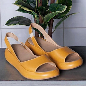 Elegantes sandálias femininas com plataforma aberta