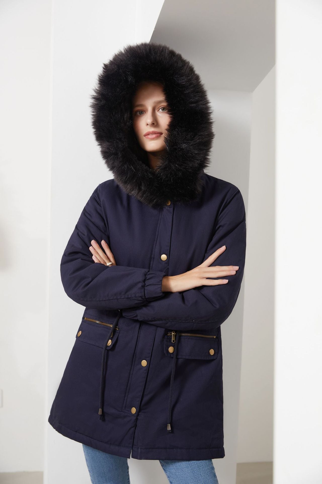 Sara - Parka feminina de comprimento médio com elegante gola de pele
