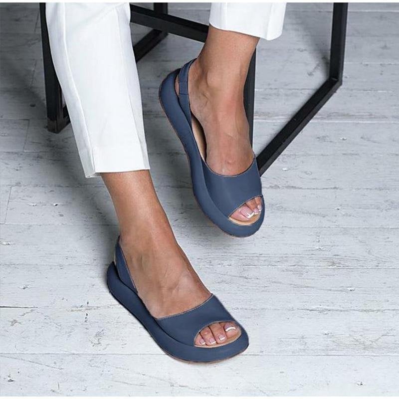 Elegantes sandálias femininas com plataforma aberta