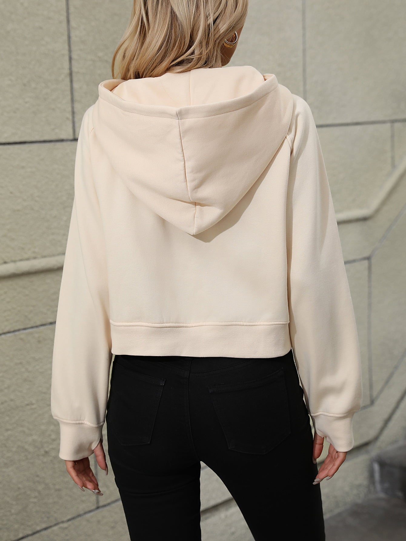 Monica - Moletom de inverno simples e elegante